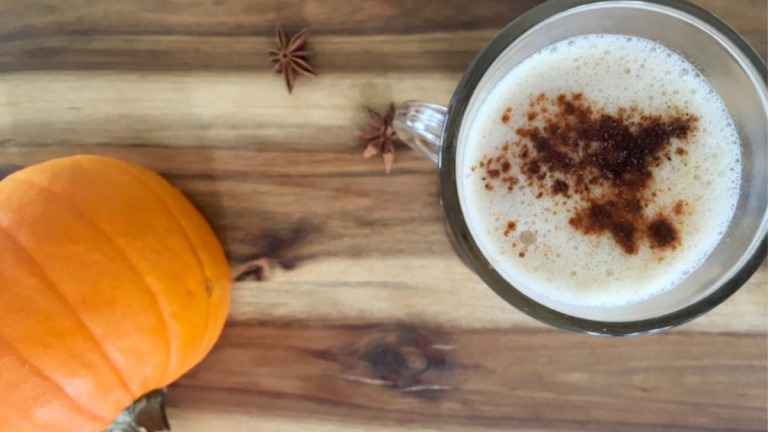 Dyniowa latte z miodem wielokwiatowym