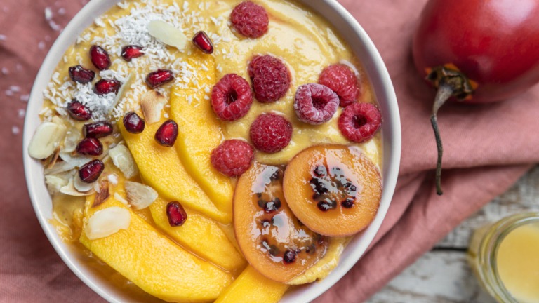 Smoothie bowl z mango